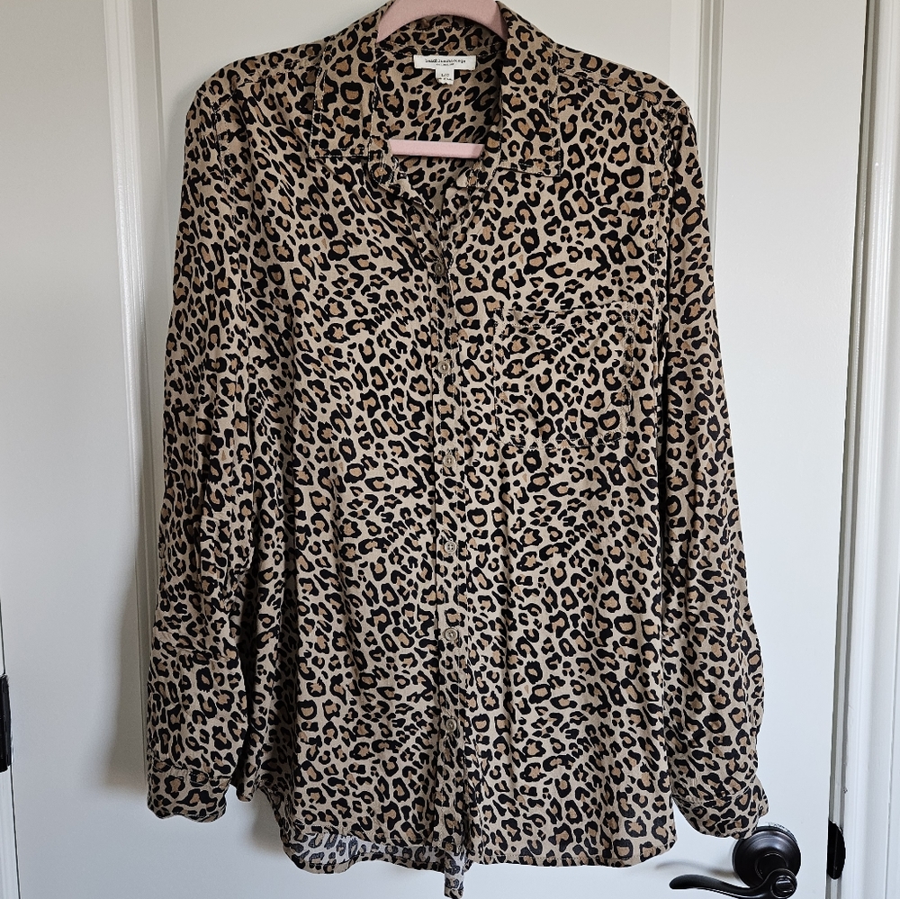 Beach Lunch Lounge Brown Leopard Animal Print Button Up Blouse Size Large